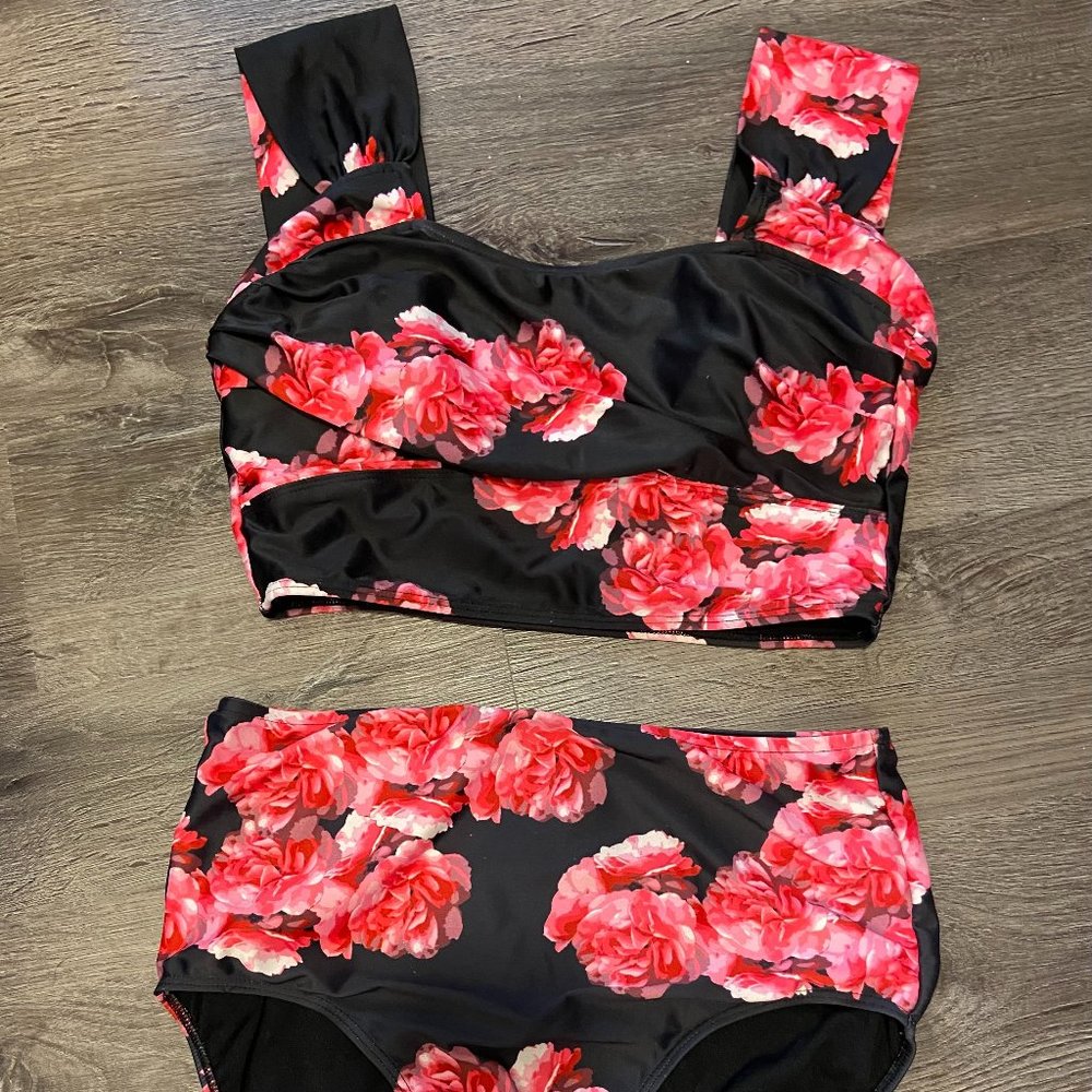 Albion Fit Floral Swimsuit Top & Bottom
